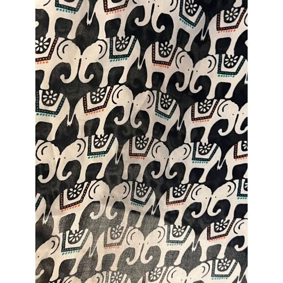 Banana Republic Elephant Print Sleeveless Blouse Women's Size Medium Split neckl - Picture 8 of 8